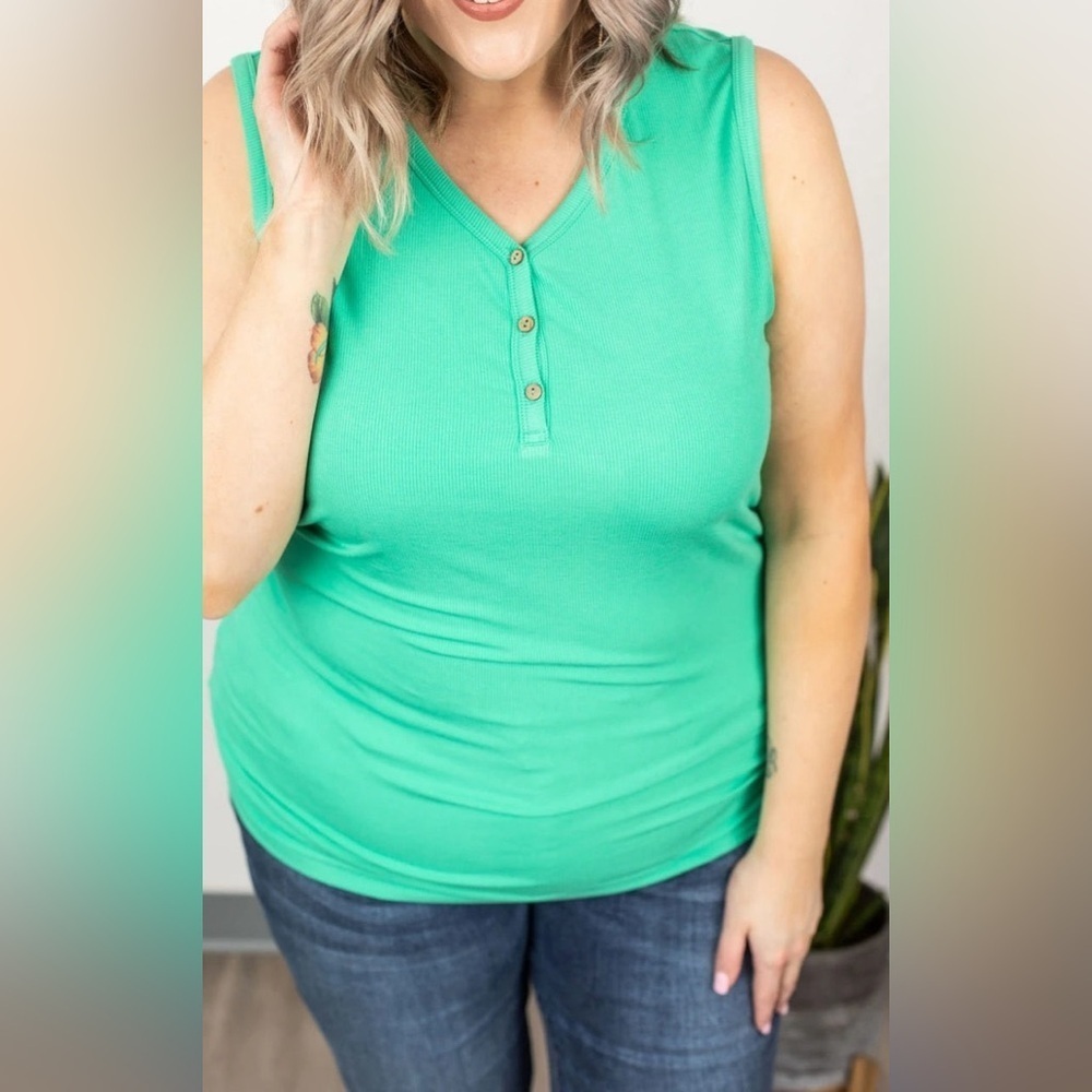 Michelle Mae Addison Henley Tank mint XS - Picture 3 of 5